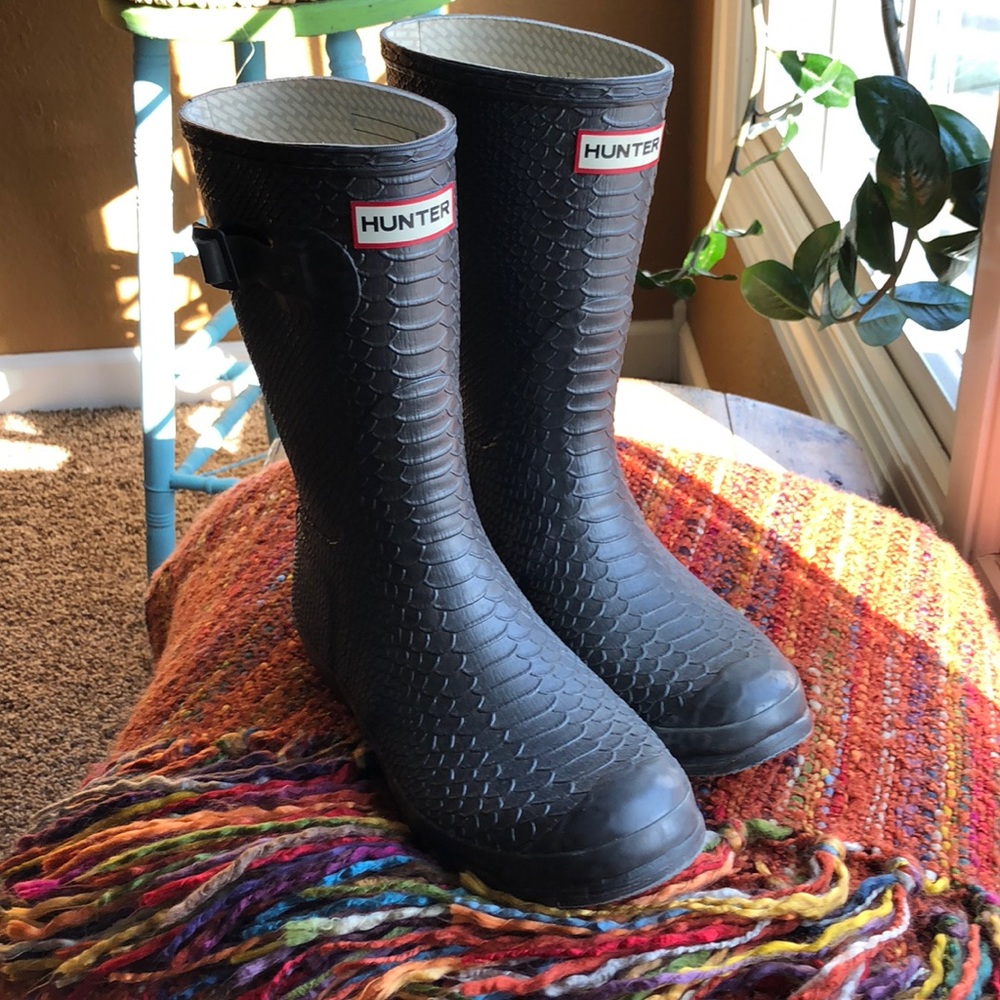 Rare Hunter Boots